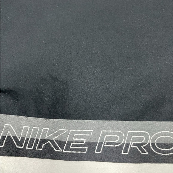 Nike Women’s Pro DriFit Crop Tank Black Size Medium - Picture 4 of 5